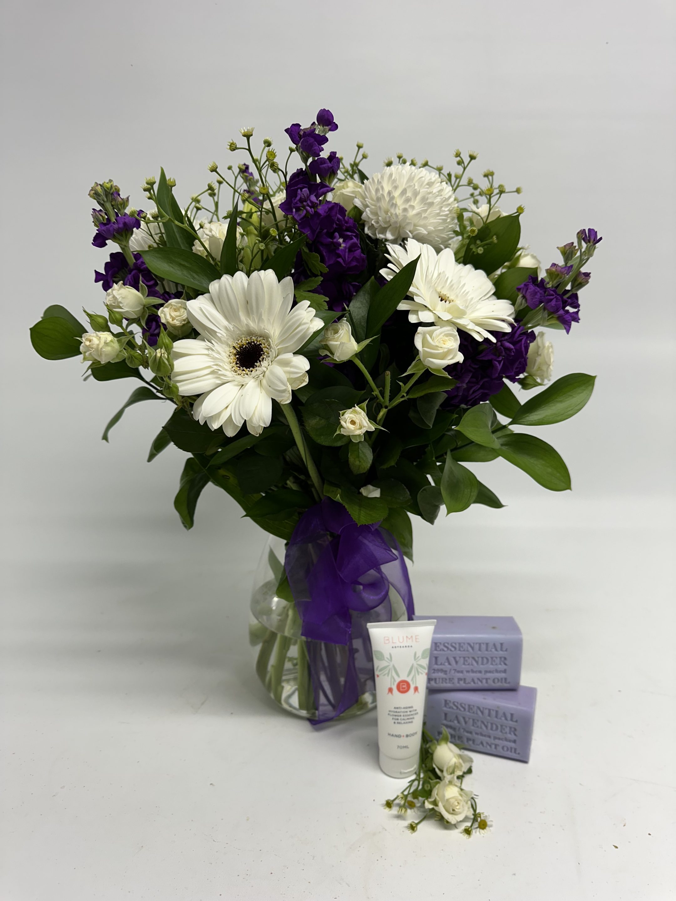 Lavender Relaxing Hamper Glass Vase