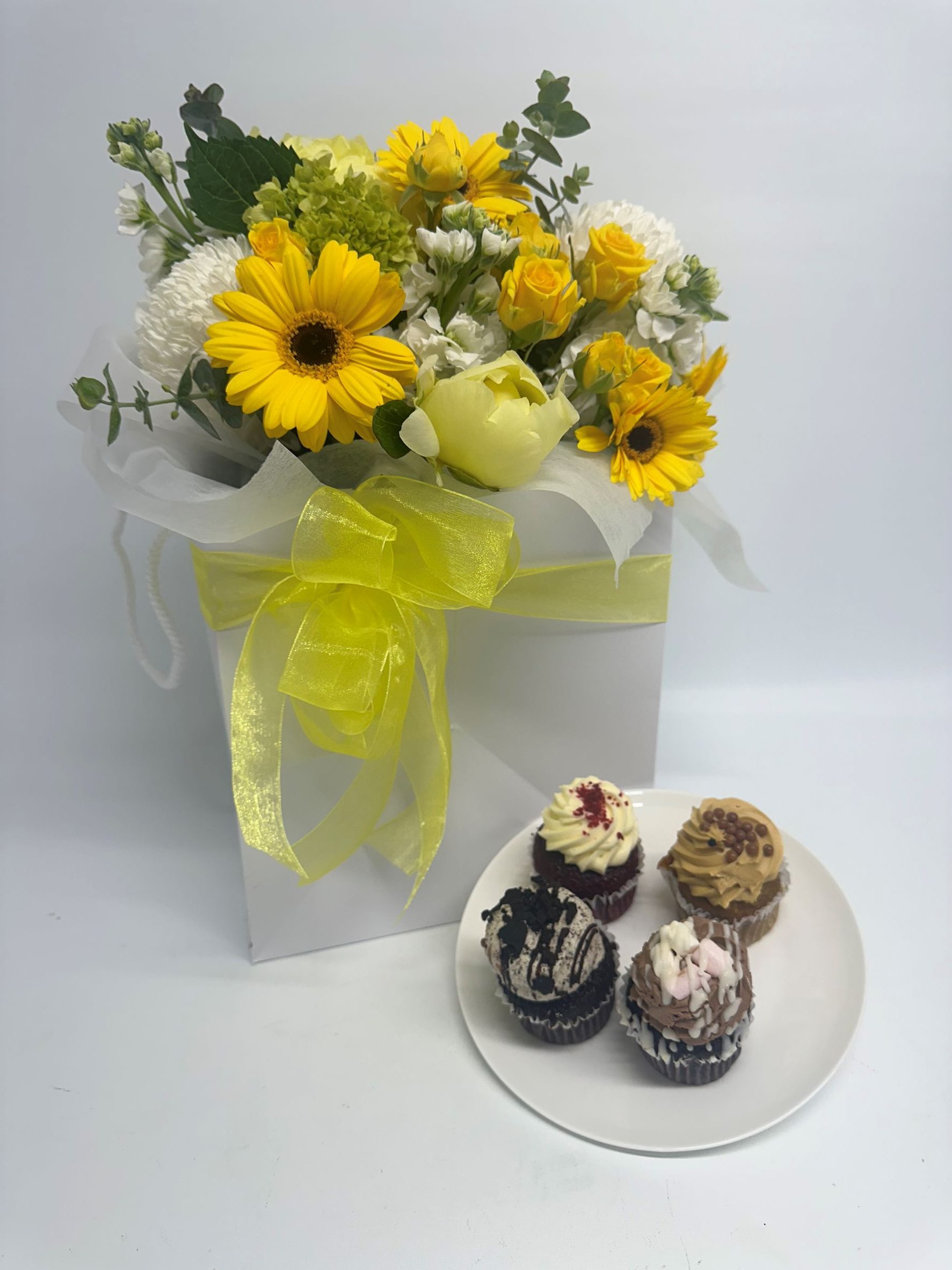 Yellow Bouquet cup cakes