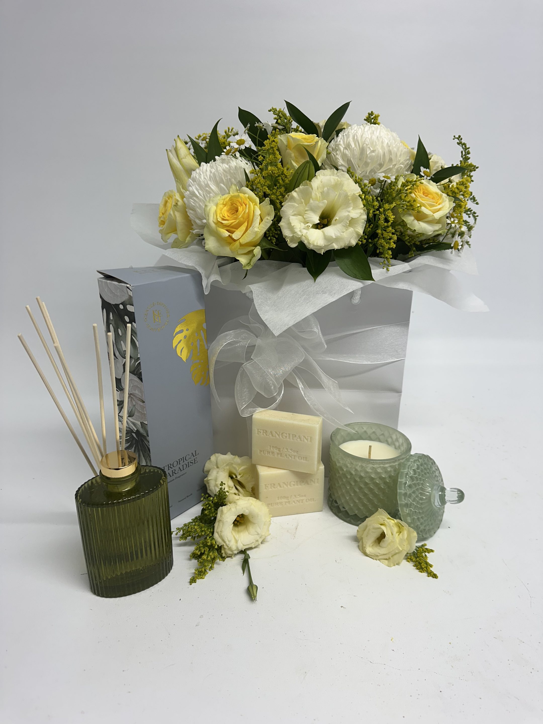 Tropical Pamper Hamper Large